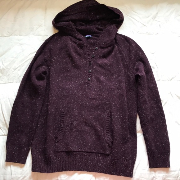 Patagonia Sweaters - Patagonia sweater hoodie in wine